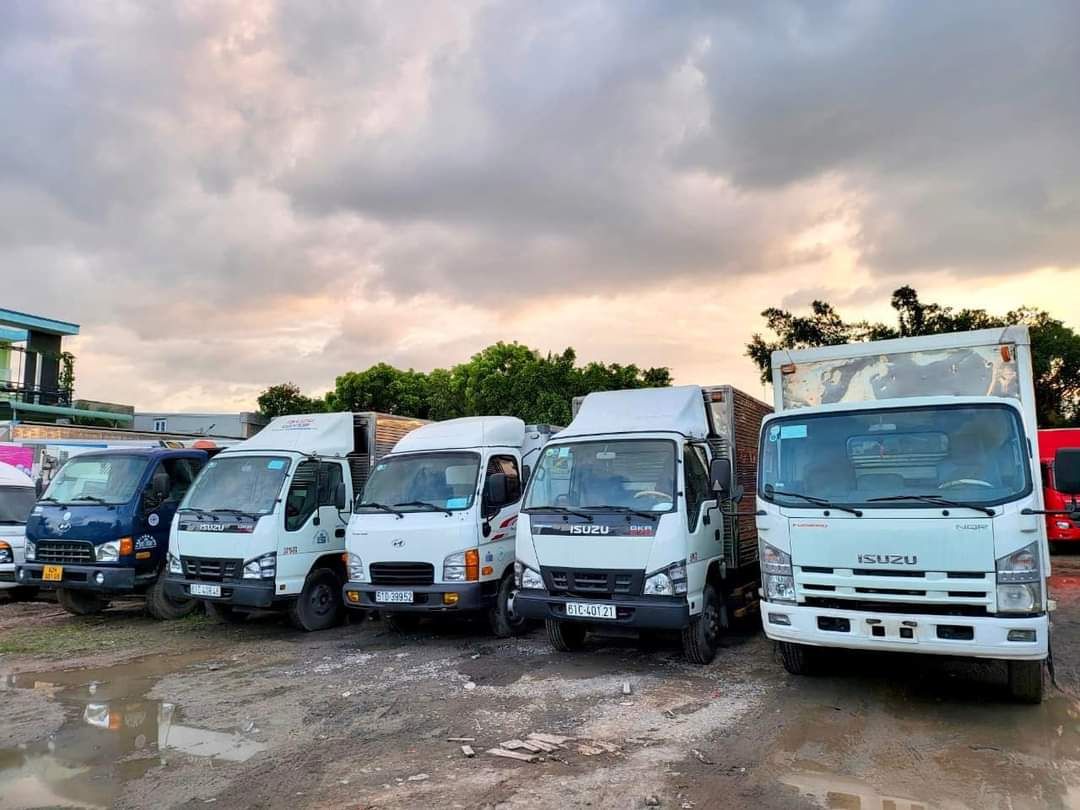 Xe tải Chở Hàng Huyện Hóc Môn